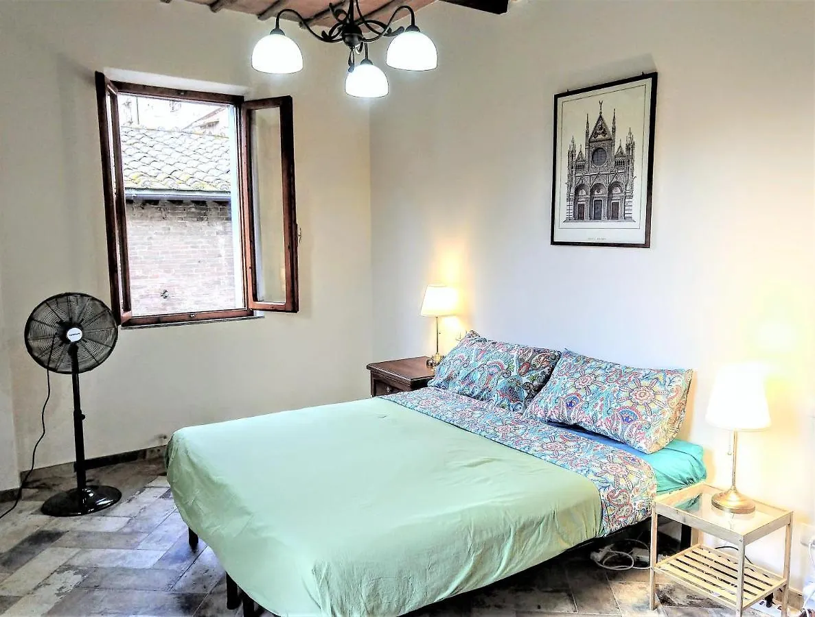 The Aerie - Il Nido Dell Aquila - Central 8Bd Recentely Renovated Siena Apartment