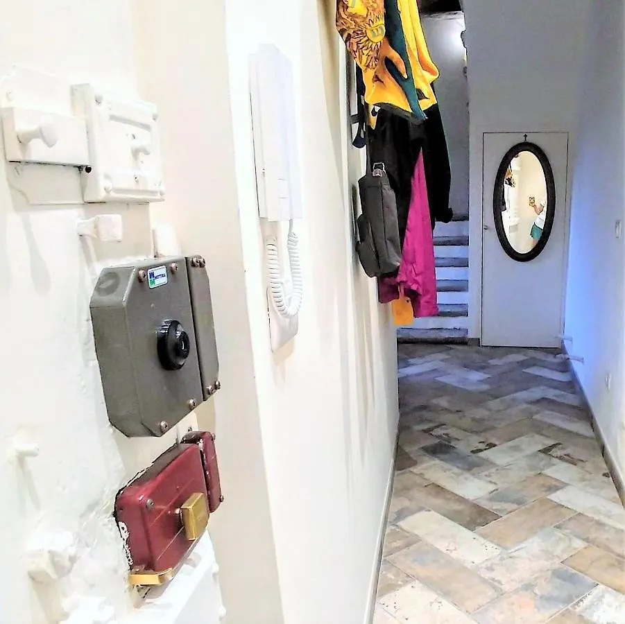 The Aerie - Il Nido Dell Aquila - Central 8Bd Recentely Renovated Siena Apartment